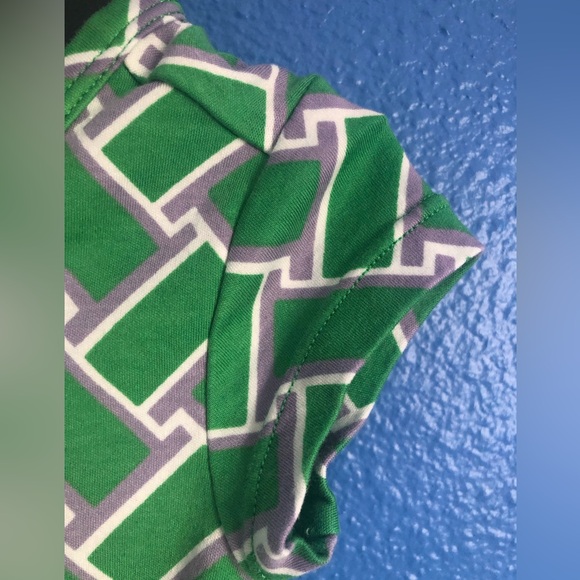 Diane Von Furstenberg Patterned Wrap Dress. Classic Style. Green/Lilac. SZ 18M. - Picture 7 of 9